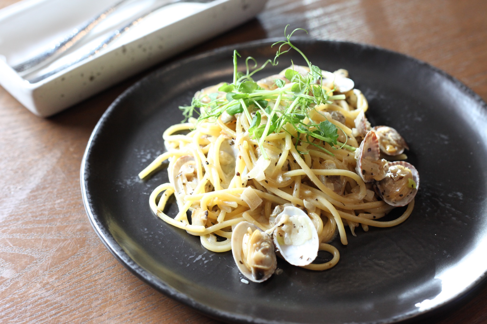 Original Smallhouse Cream Vongole photo before enhancement